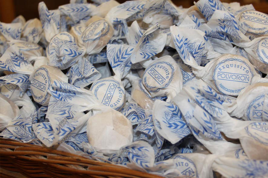 Polvorones con Almendra